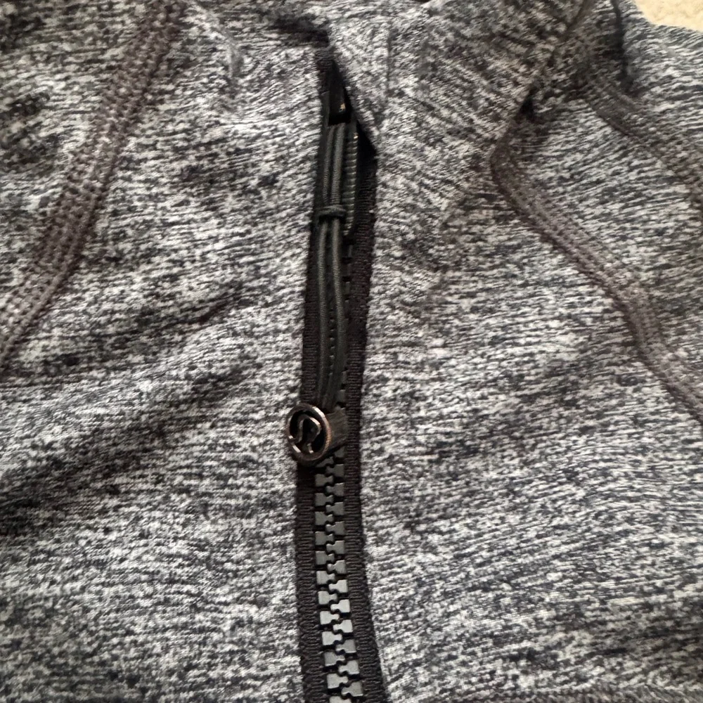 Lululemon Heathered Gray Define Jacket - Picture 3 of 6